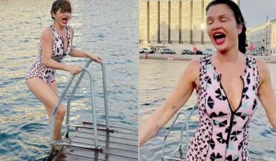 Dudağındaki kırmızı ruju da ihmal etmedi… Yarım asır ona ne yapar ki! Çığlık çığlığa buz gibi suya atladı