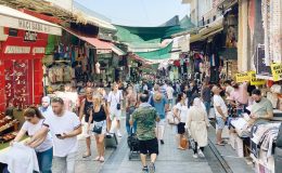 Vize muafiyeti turizmi yarı yarıya artırır