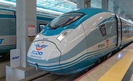 Bakan Uraloğlu İzmir’e hızlı trenin geleceği tarihi açıkladı