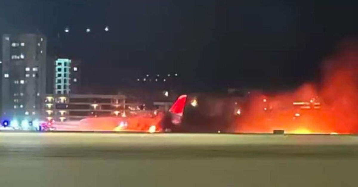 Rusya-Antalya seferini yapan uçakta yangın!