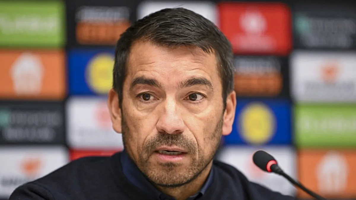 Van Bronckhorst’tan şok karar: Göztepe sonrası istifayı düşünüyordu | Hasan Arat’ın harcadığı servet ortaya çıktı